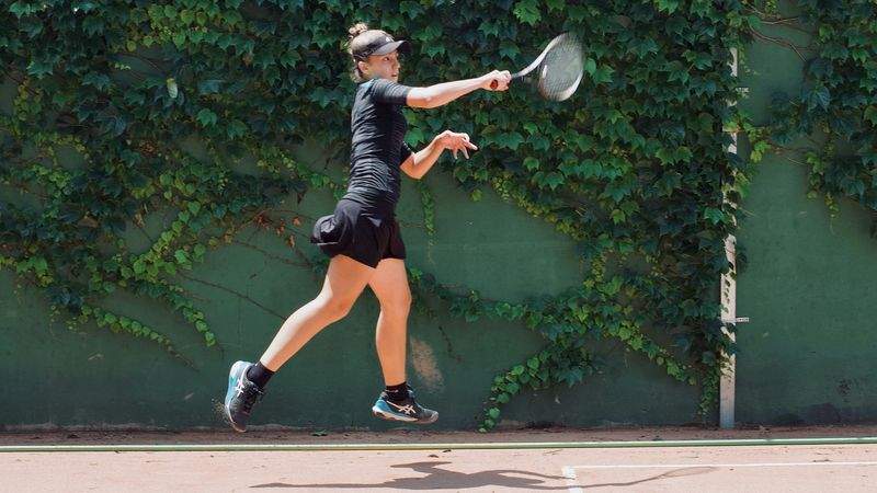What to Expect from Your First Tennis Lesson